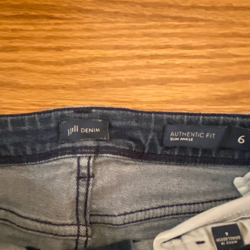 J Jill authentic fit slim ankle jeans - Picture 3 of 6